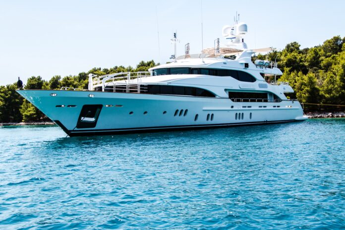 get your guide dubai yacht