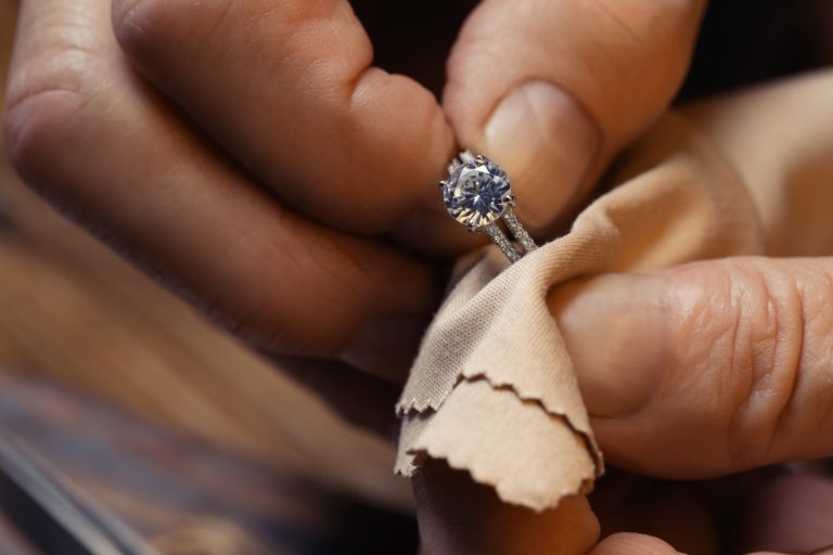 Exploring the Beauty of Gemstones: A Guide to Celinni’s Jewelry Collection