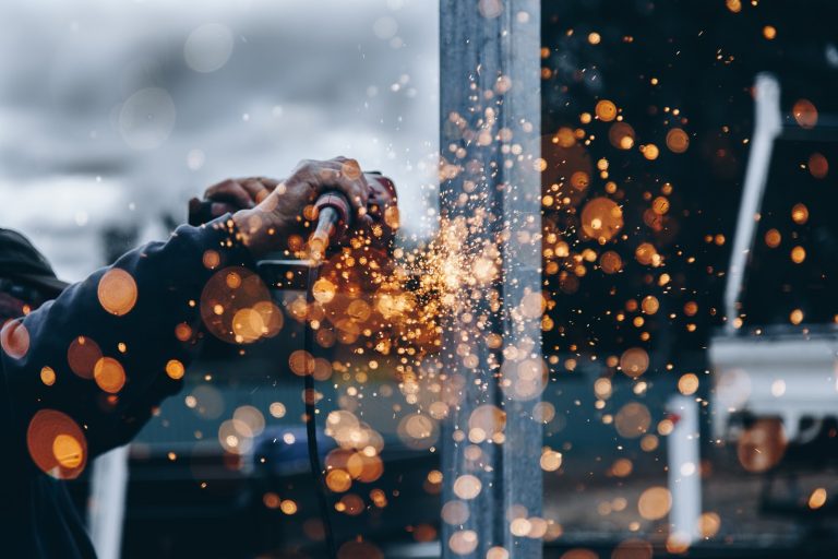 Warranty and Service Agreements: What to Expect When Buying Machinery Online